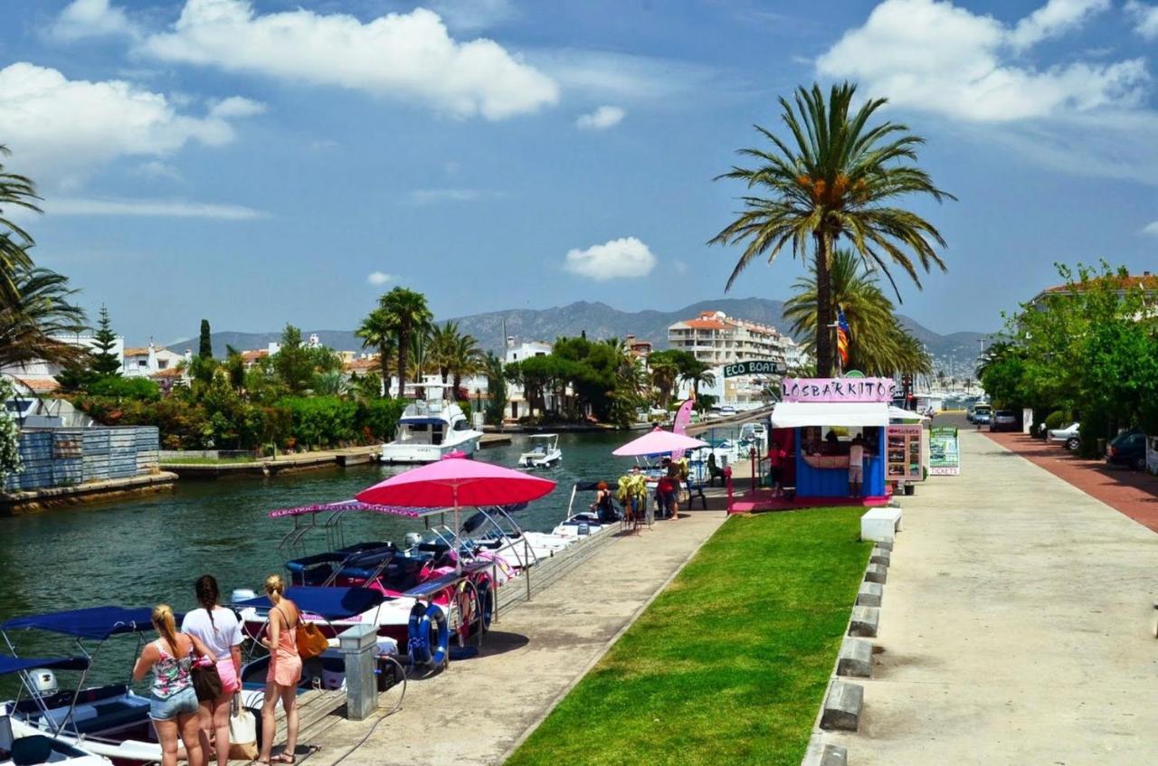 Apart-Rent Apartment Puig Rom 0149 Empuriabrava Eksteriør billede